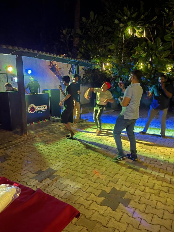 Oyo 459 Barasti Beach Resort Καλουτάρα Εξωτερικό φωτογραφία